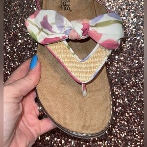NIB 🌸Corkys Floral Bow Thong Sandal in Pink, Purple and Green